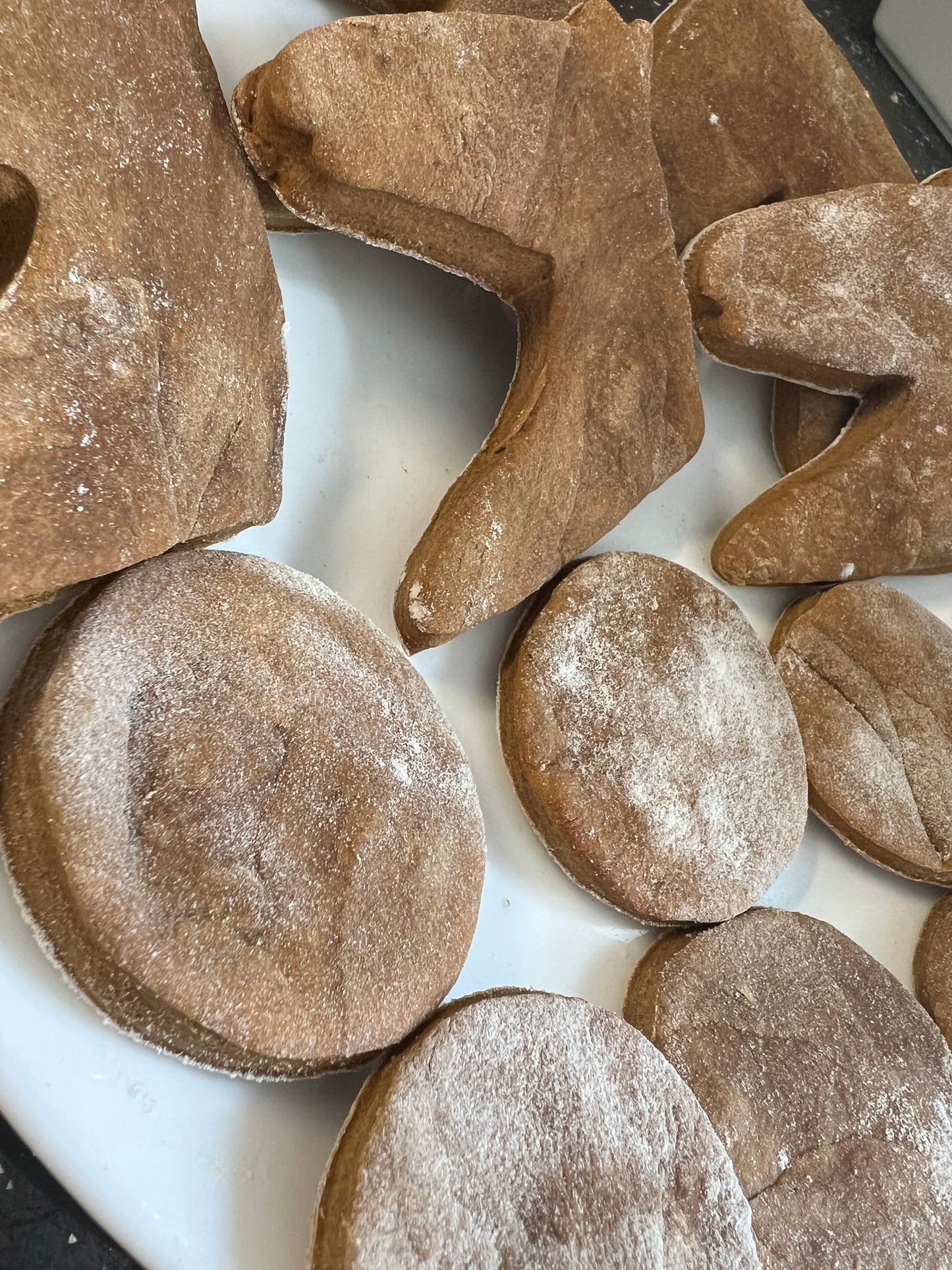 Icing/molasses free treats 🥳
